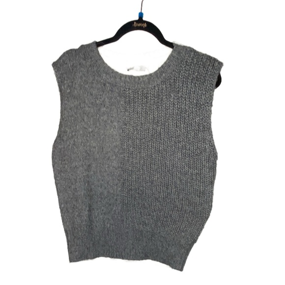 Topshop Sweaters - TOP SHOP COLOR BLOCK SWEATER VEST IN GRAY NWT❣️